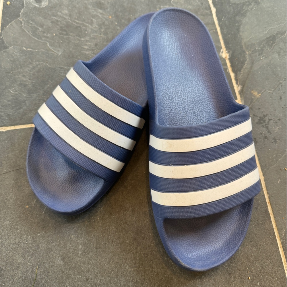 Adidas slides sandals women’s 10
